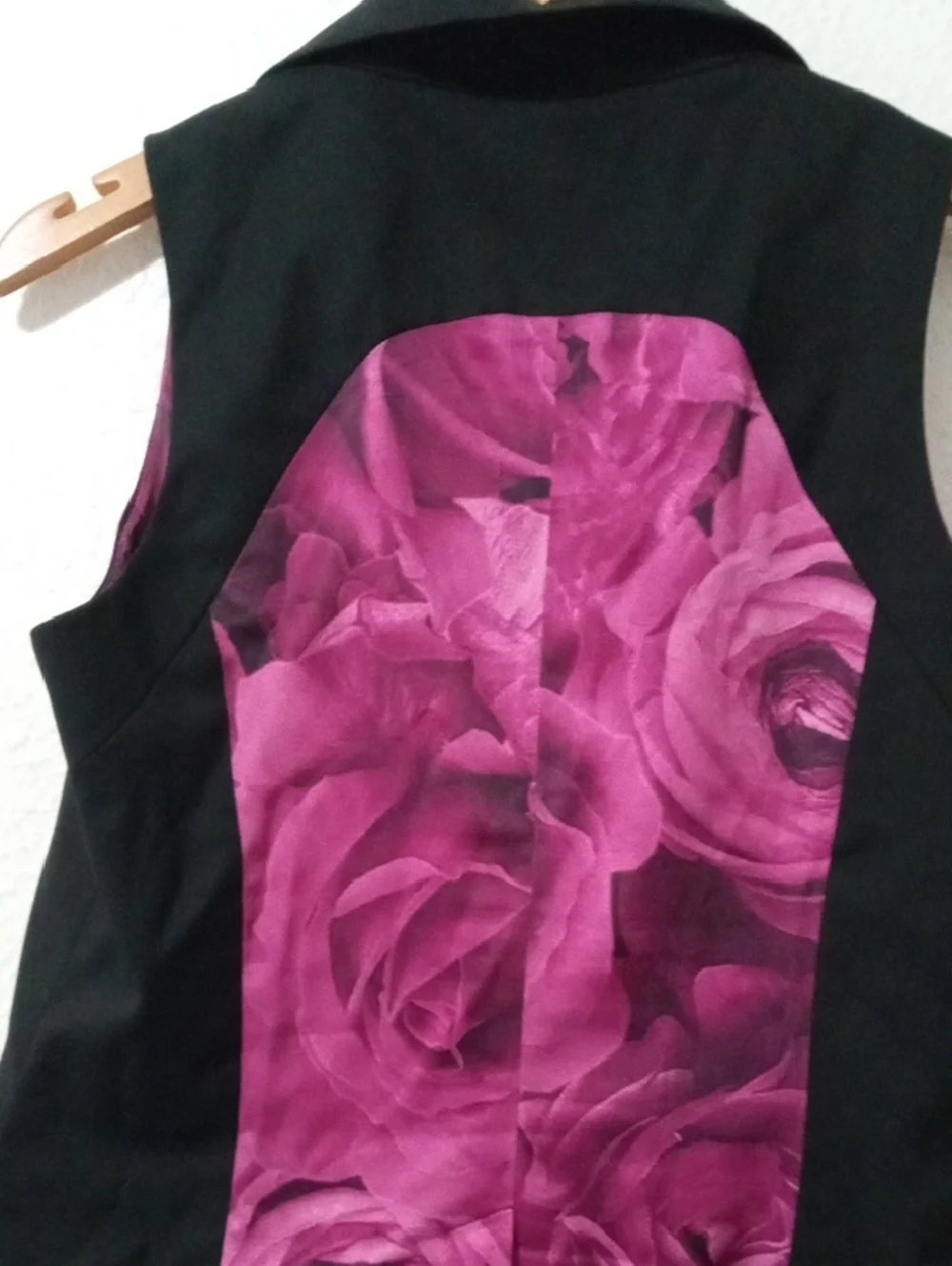 Ted Baker Black Sleeveless Tailored Vest with Pink Lining